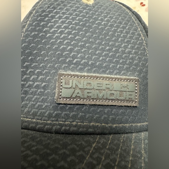 Under Armour Cap Navy Blue Sz XL Used Condition - Picture 2 of 6